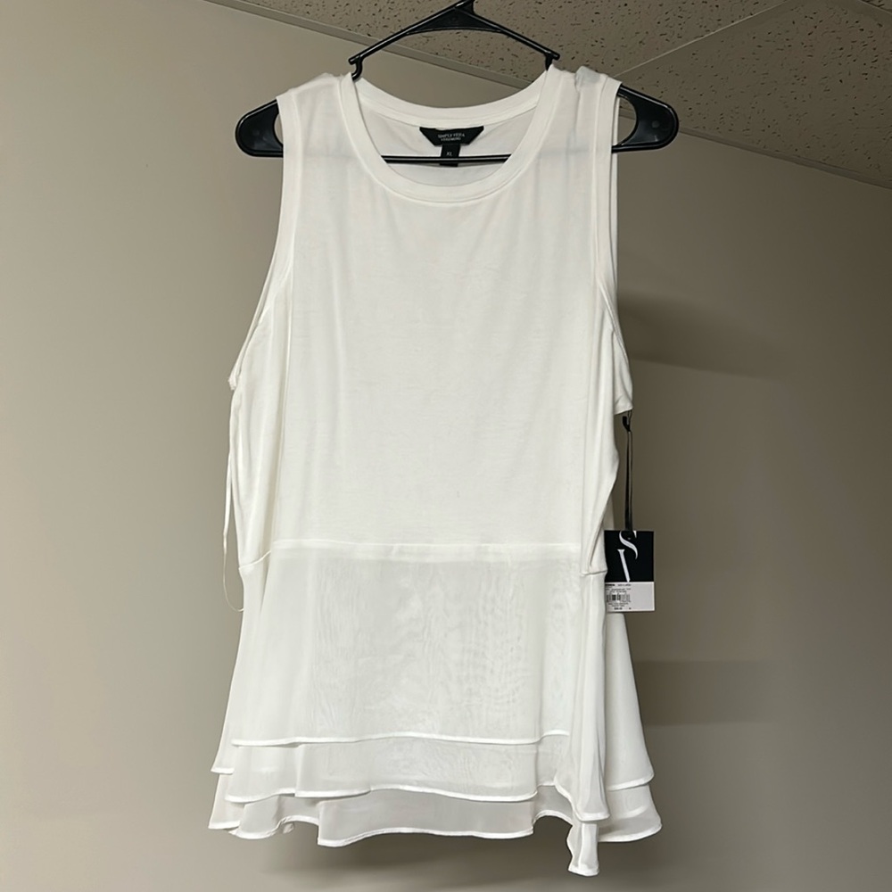 NWT white flowey tank top